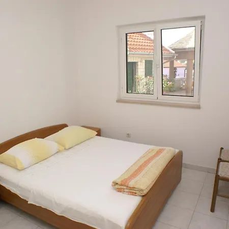 Apartman By The Sea Bilo, Primosten - 4202 Podgreben