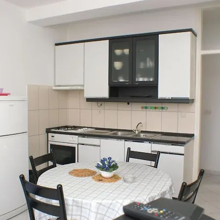 By The Sea Bilo, Primosten - 4202 Podgreben